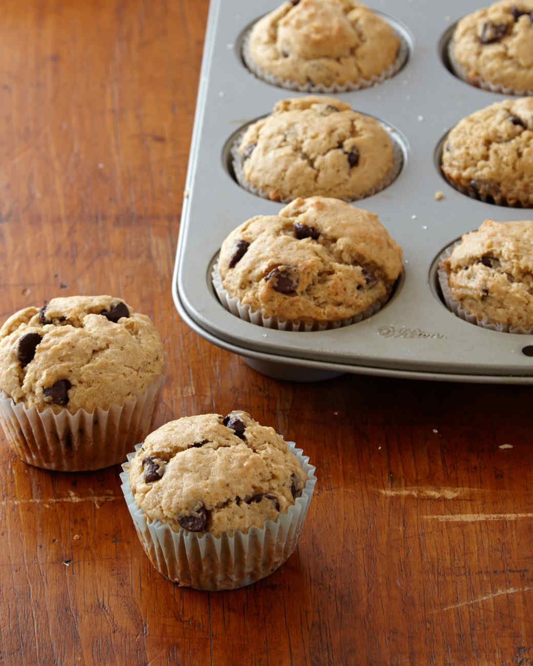 Banana Chocolate Chip Muffins With Cake Mix Banana Chocolate Chip Muffins With Cake Mix