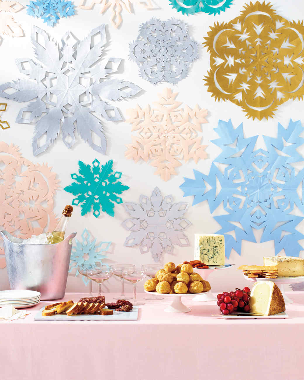 How To Make Paper Snowflakes Martha Stewart