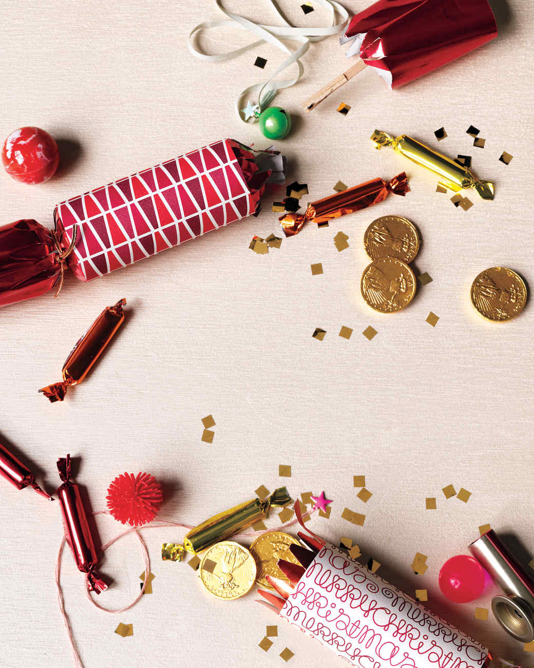 Christmas Crackers: Make Your Holiday Pop With Surprises