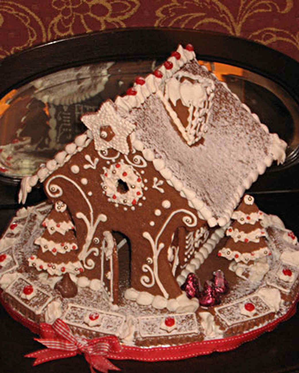 Your Best Gingerbread Houses | Martha Stewart