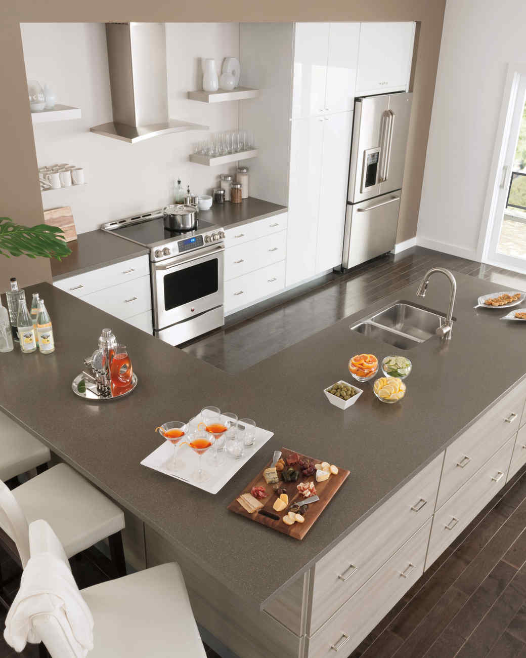 kitchen layout shape martha stewart