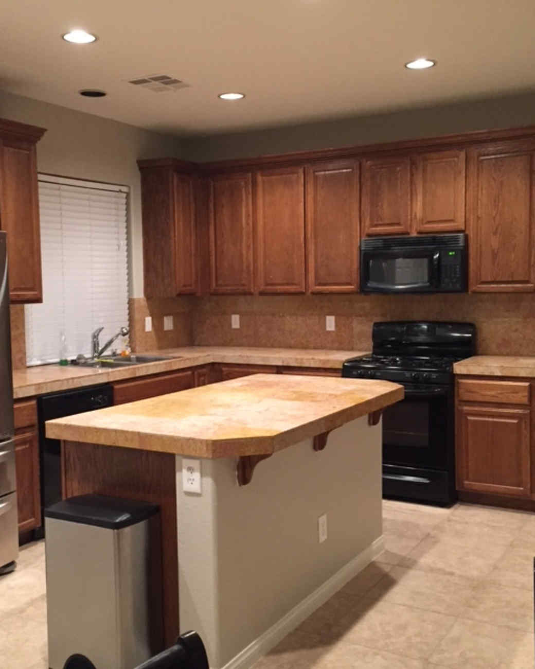 6 Bright Kitchen Lighting Ideas See How New Fixtures Totally Transformed These Spaces 6 Bright Kitchen Lighting Ideas See How New Fixtures Totally Transformed These Spaces
