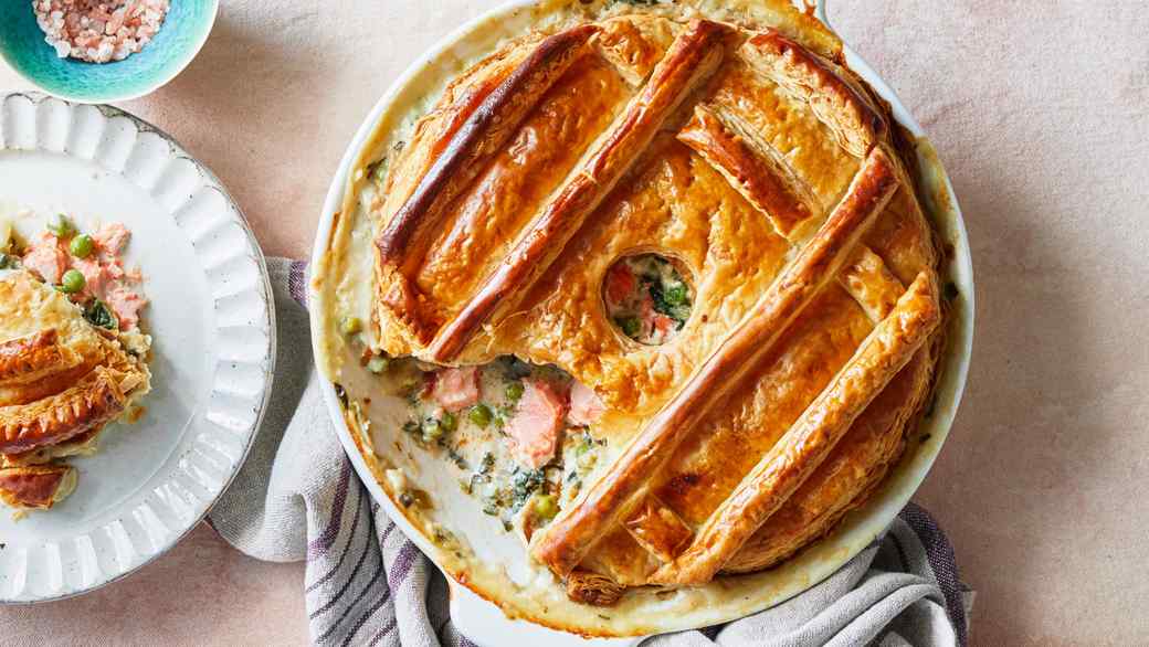 salmon spinach pot pie