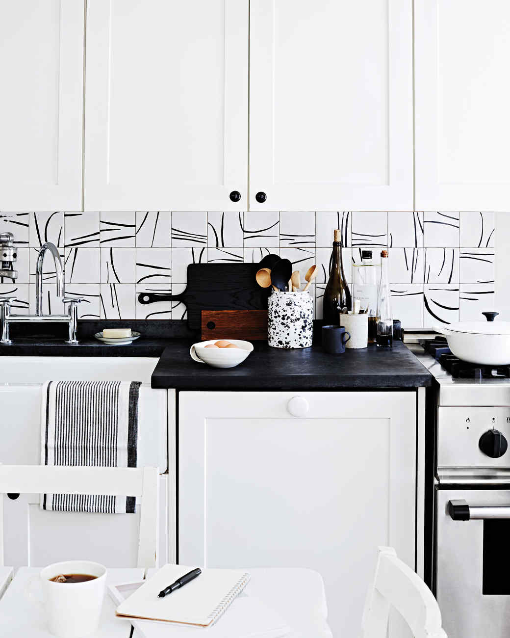 Tiles For Kitchen Black And White Rumah Joglo Limasan Work