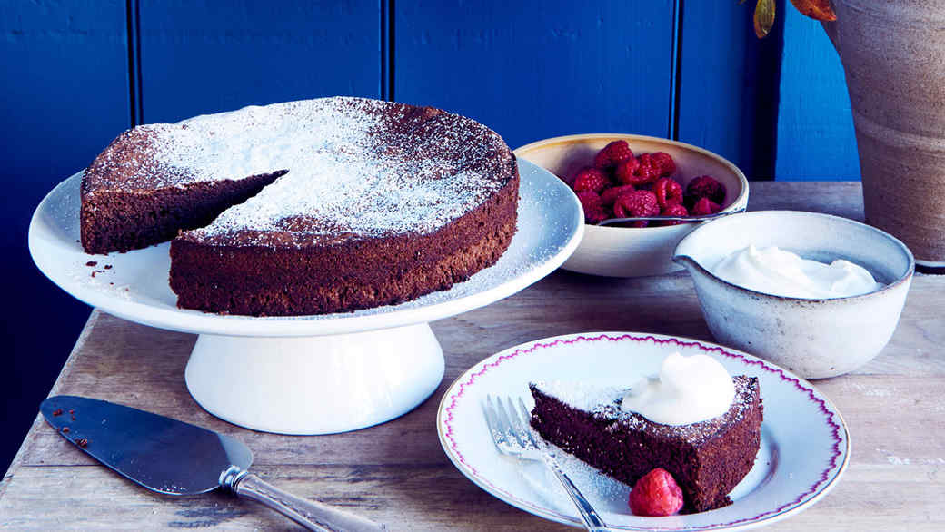 flourless chocolate almond cake