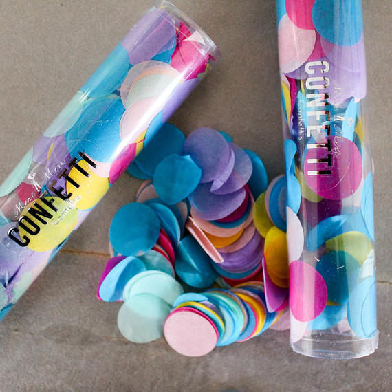 candy_confetti_0416.jpg (skyword:302952)