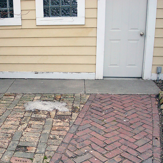 Before_Bucktown_Patio-010616.jpg (skyword:216446)