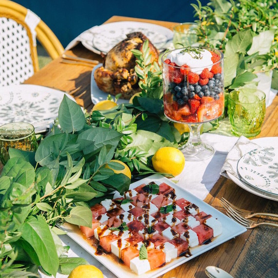 dinner6party8.4.jpg (skyword:313662)