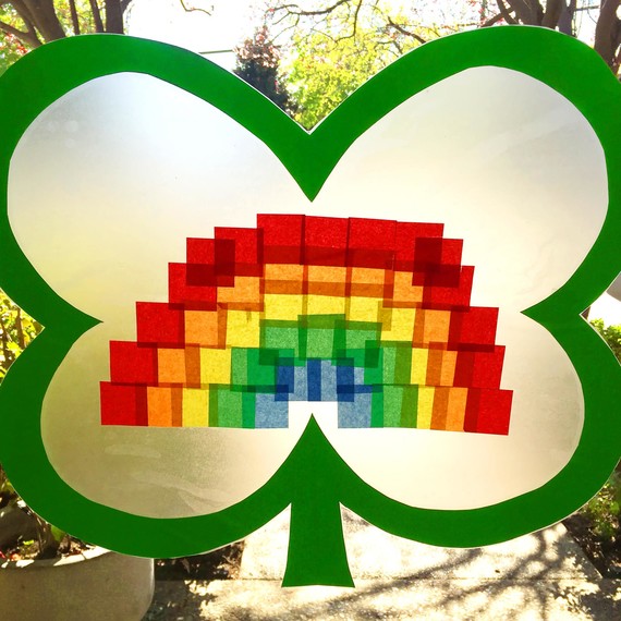 kiwi-crate-shamrock-suncatchers-hero-0215