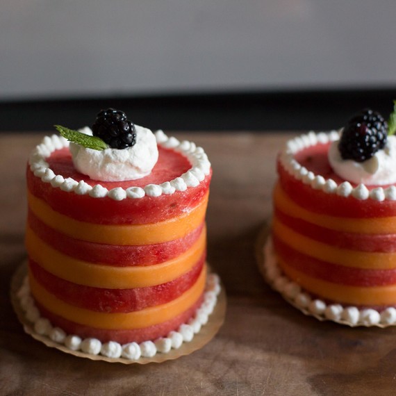 Finished mini melon cakes