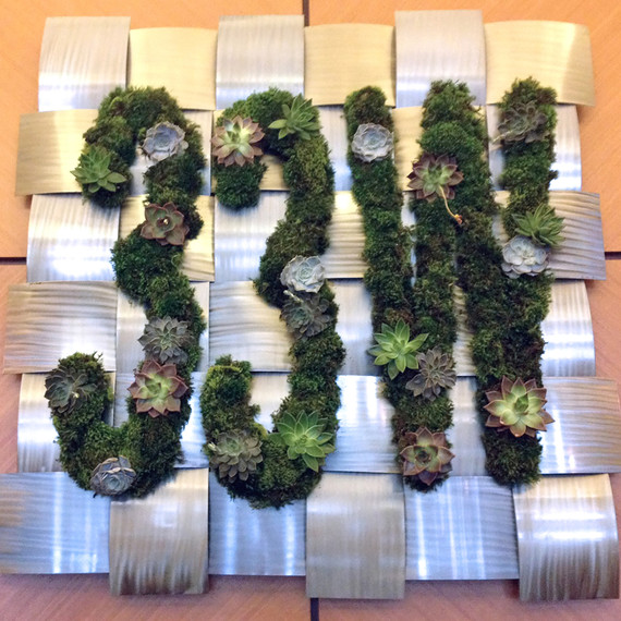 33w-house-numbers.jpg (skyword:339354)