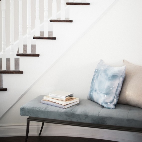 blue-velvet-bench_0116.jpg (skyword:225726)