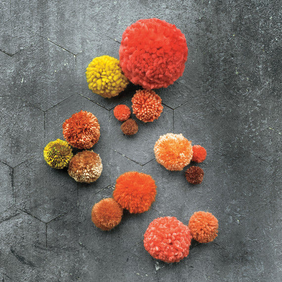 pom-poms-md108966.jpg