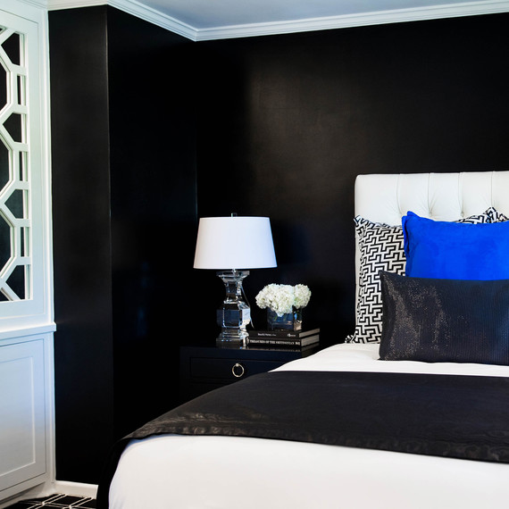 black-bedroom-1016.jpg (skyword:354929)