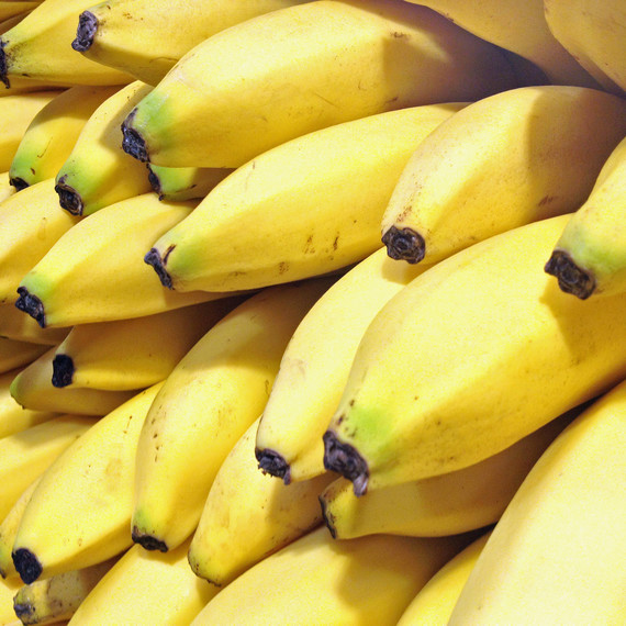 bunch-bananas-0416.jpg (skyword:251156)