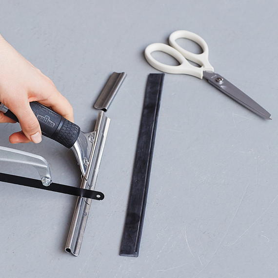 squeegee-mld110972.jpg