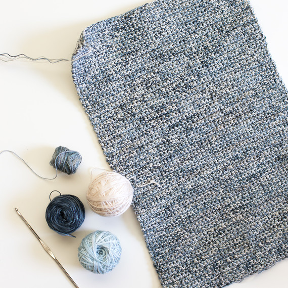 crochet-clutch-7007.jpg (skyword:307092)