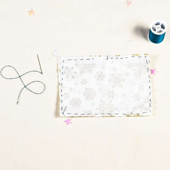 sew-fab-bow-1215-03.jpg (skyword:212927)