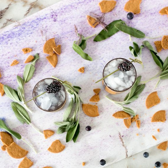 cocktail_violet_iced_1216.jpg (skyword:213246)