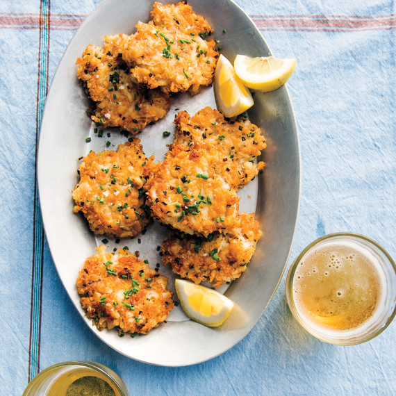 crab-cakes-3-d111488.jpg
