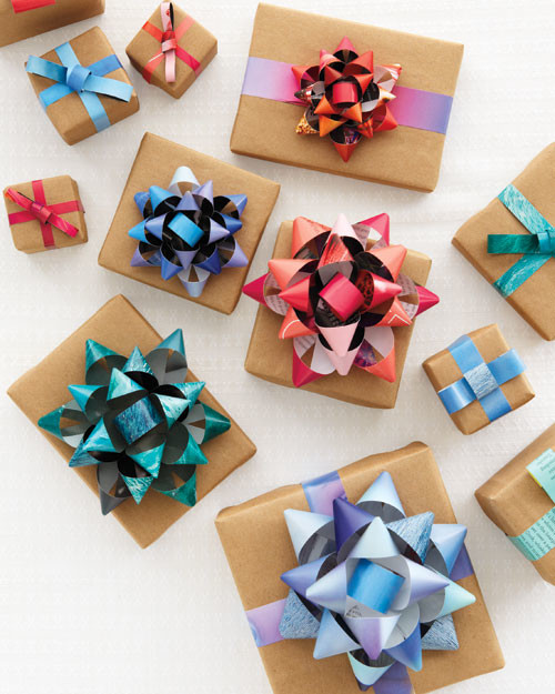 mbd106472_1210_gift2.jpg
