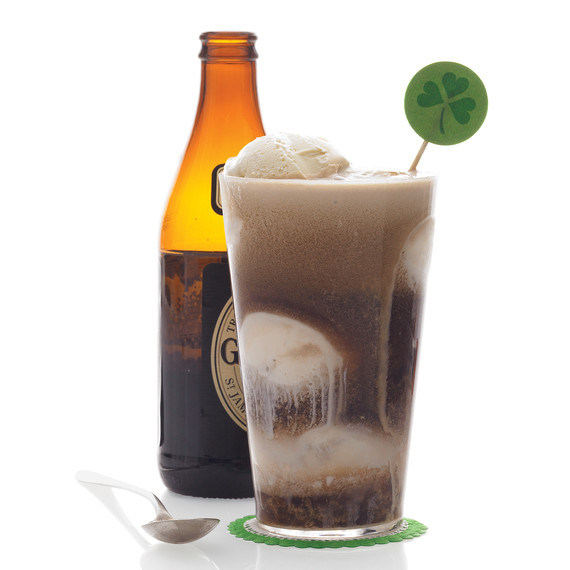 mld103100_0308_float.jpg