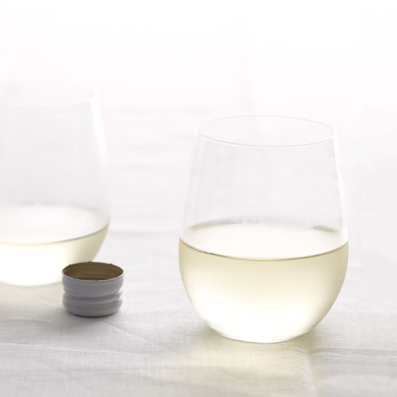 wine-glass-mld108685.jpg
