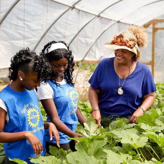 Erika Allen gardening with children Erika Allen gardening with children