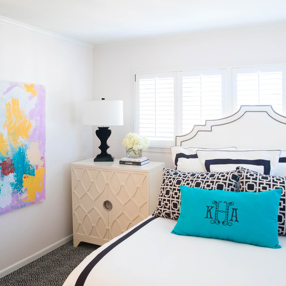 black-white-room-1016.jpg (skyword:354755)