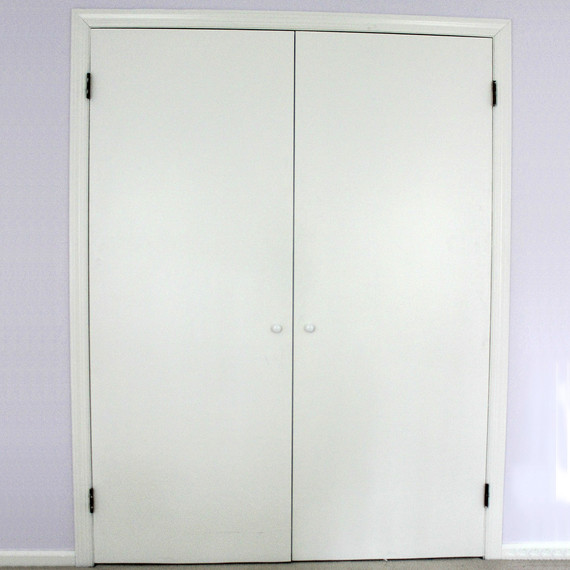 flat-door-before-0915.jpg (skyword:187312)