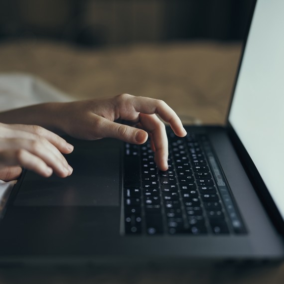 Getty-working-laptop