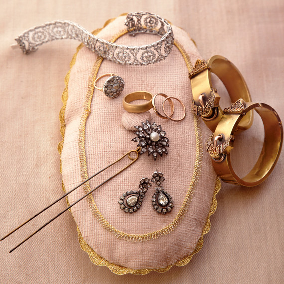 jewelry-0811mwd107282.jpg