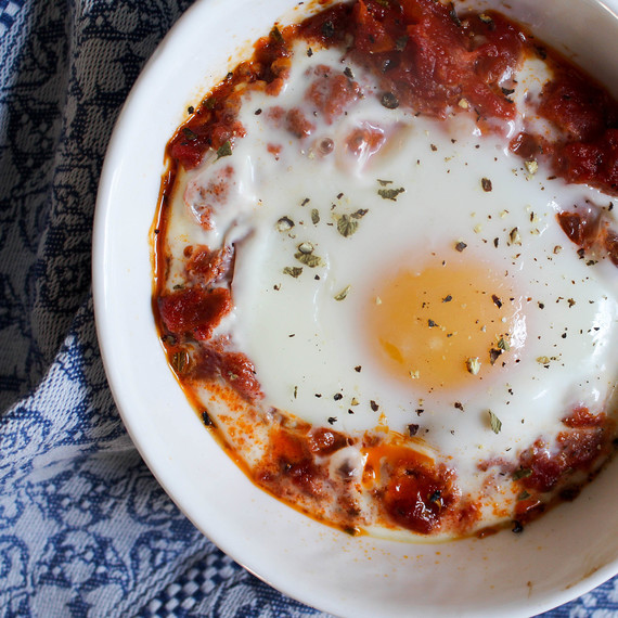 juliachild_dinner_egg_0816.jpg (skyword:312452)