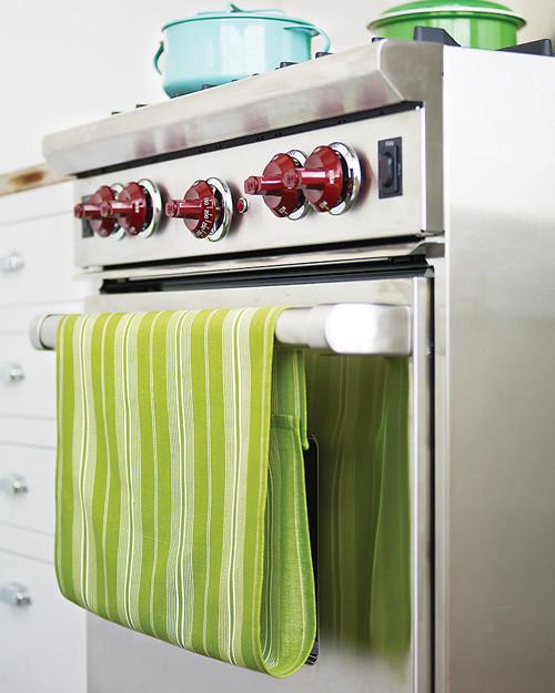 mld104894_0909_towel1.jpg