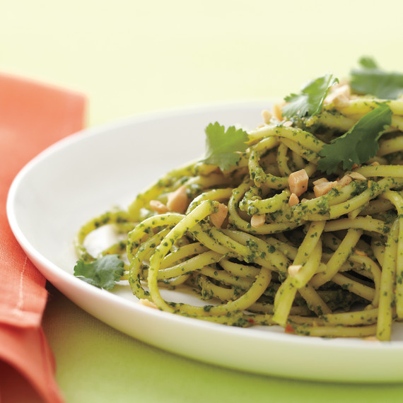 pesto-pasta-med108462.jpg