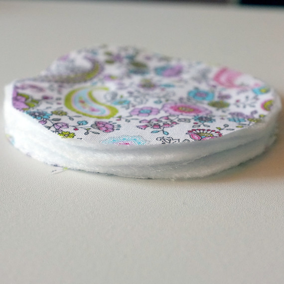 pincushion-step4-0916.jpg (skyword:331131)