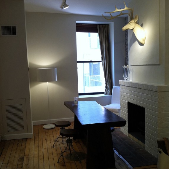 aptbeforeafter-19-1015.jpg (skyword:192737)