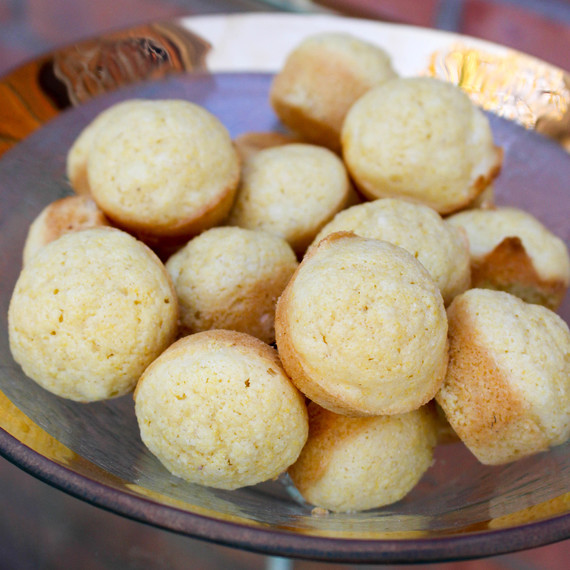 cornbread-muffins-1116.jpg (skyword:364490)