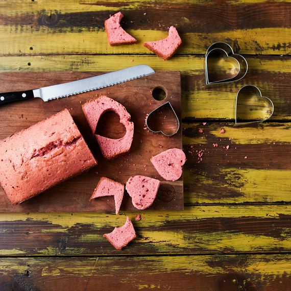 hidden-heart-cake-0064.jpg (skyword:223114)