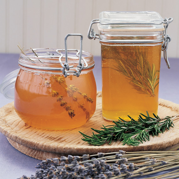 la98542_0801_herbhoney.jpg