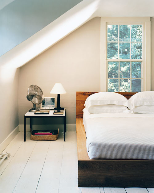 mla103203_0408_bedside.jpg