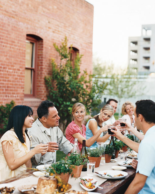 mla103936_0509_guests2.jpg