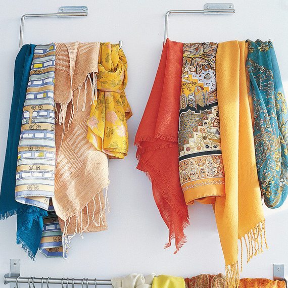 mla_104332_0109_scarfs.jpg