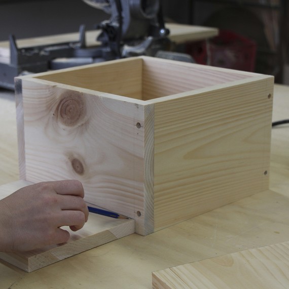 step-five-planter-0416.jpg (skyword:269107)