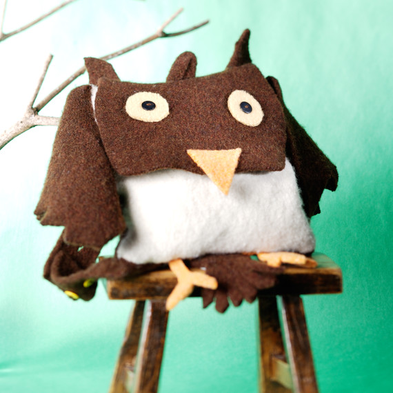 3058_113007_owlbackpack.jpg