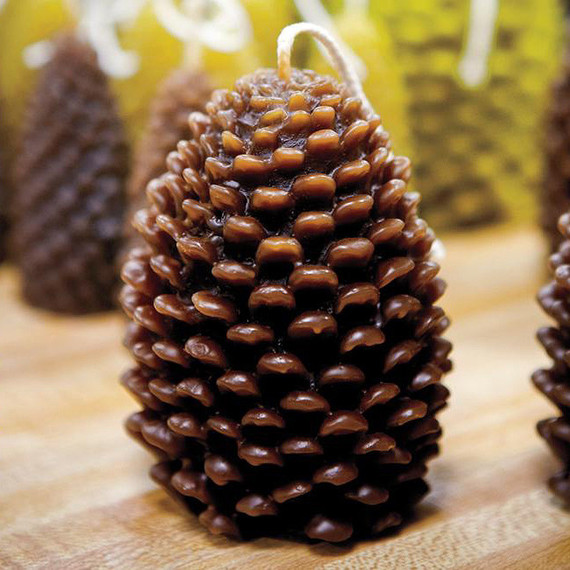 Beeman Pine Cone Candle Beeman Pine Cone Candle