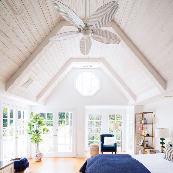 bedroom-makeover6-29-01.jpg (skyword:296982)