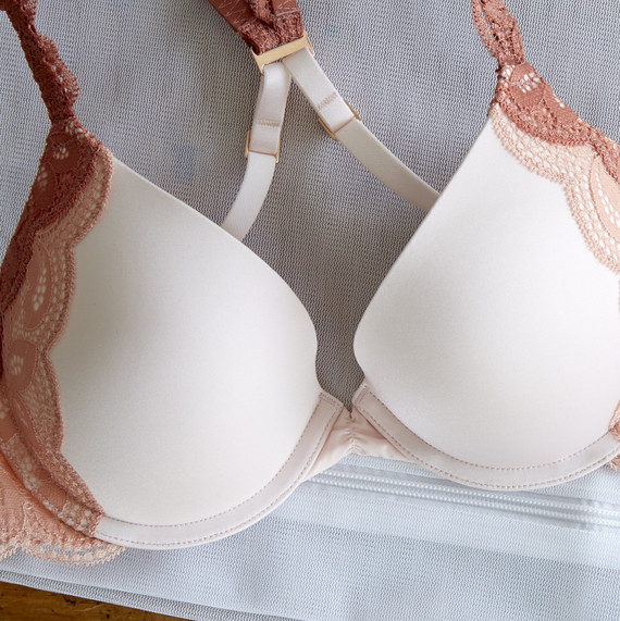 Bra with mesh bag Bra with mesh bag