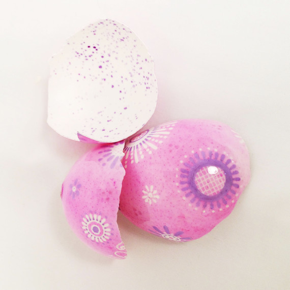 broken-pysanky-egg-0215.jpg