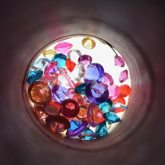 diy-kaleidoscope-step4a.jpg (skyword:431489)